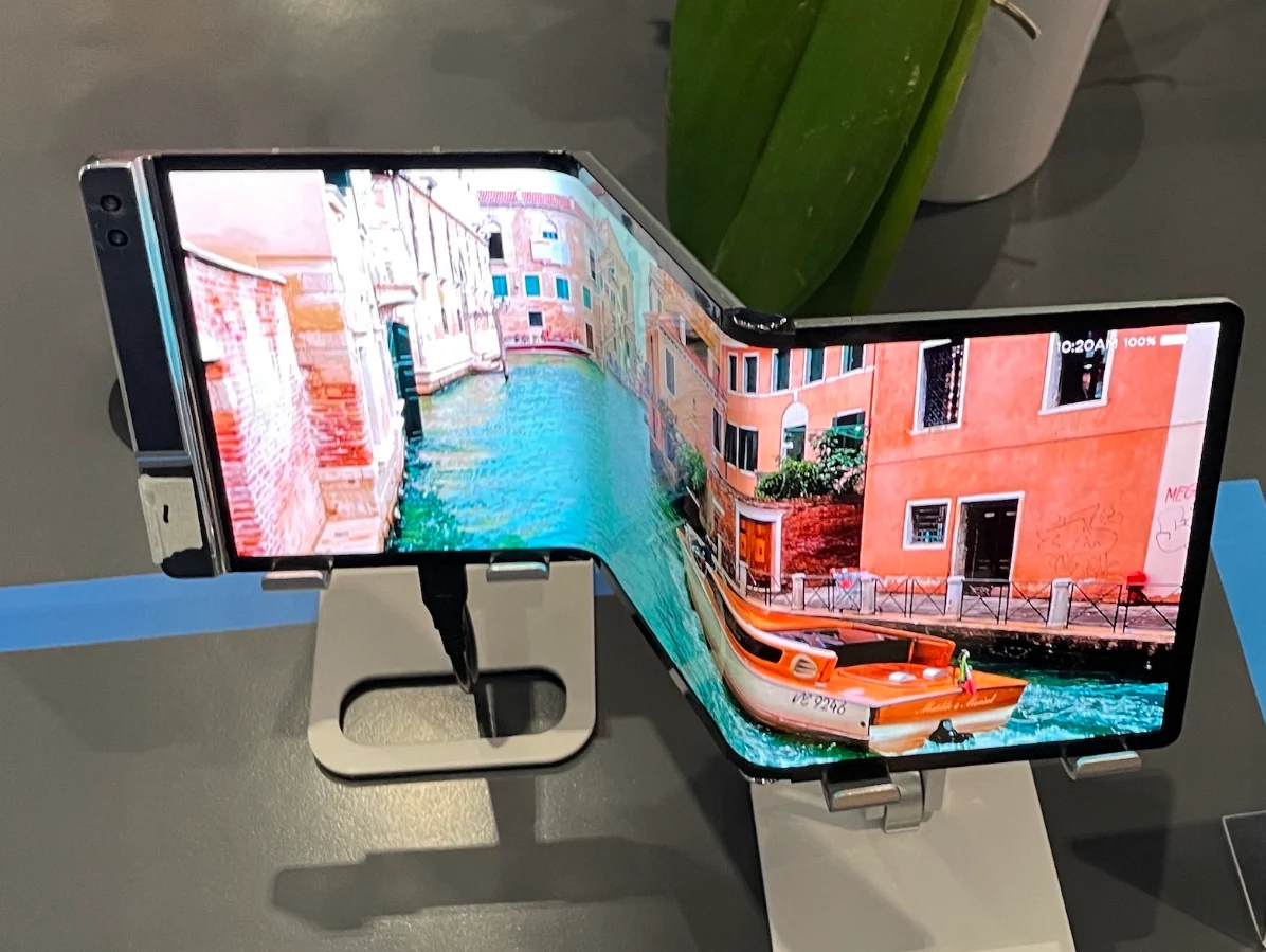 OLED vs LCD di iPhone
